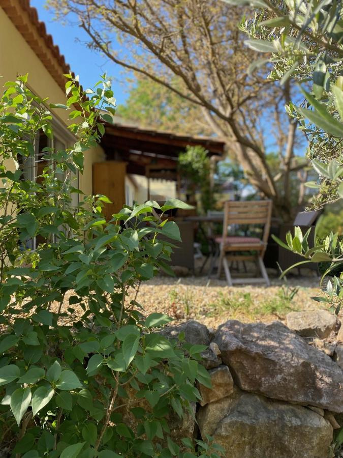 לינה וארוחת בוקר Entrecasteaux L'Eveil En Provence מראה חיצוני תמונה