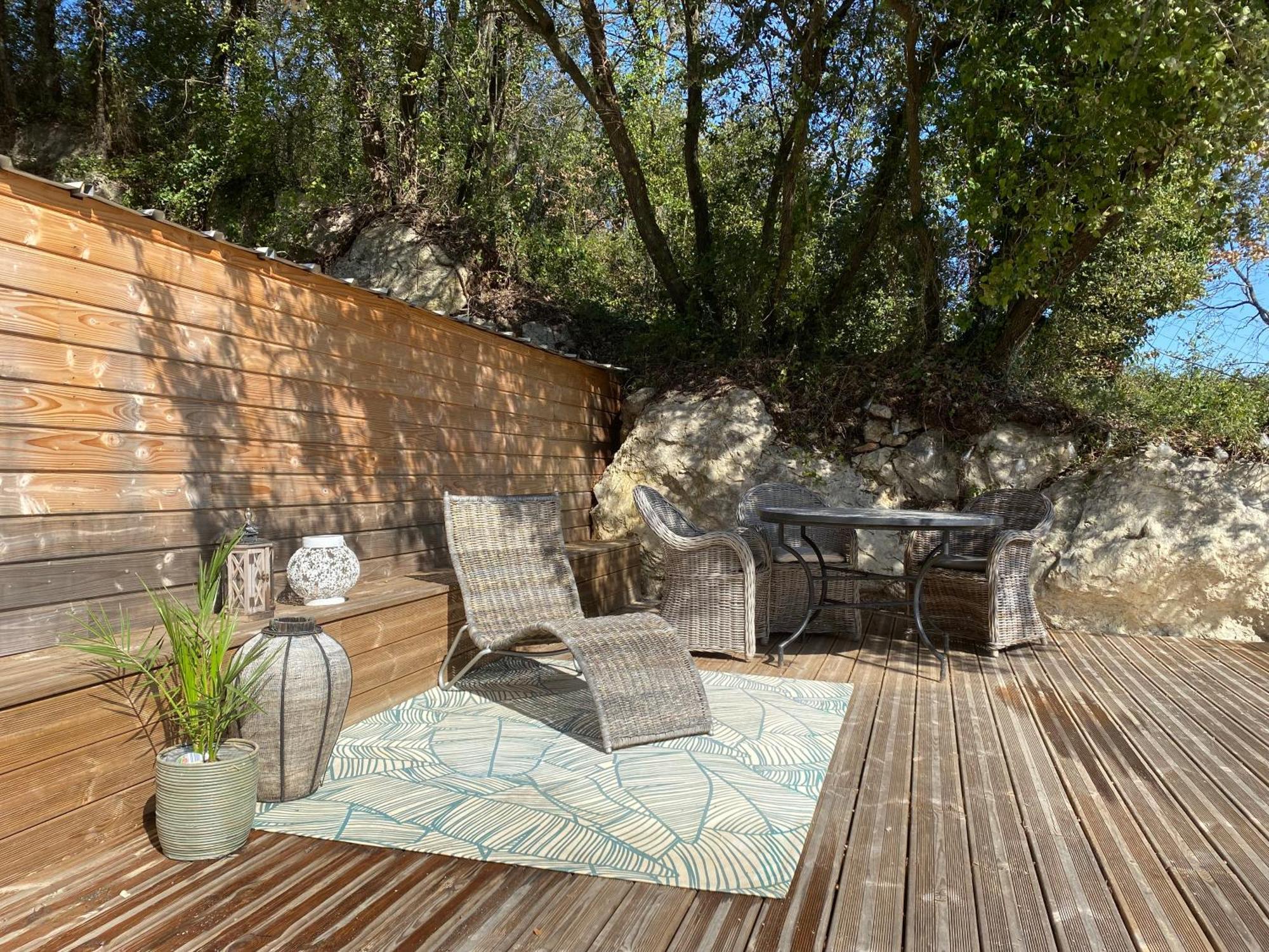 לינה וארוחת בוקר Entrecasteaux L'Eveil En Provence מראה חיצוני תמונה